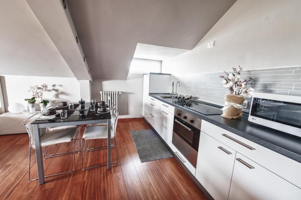 Cute & Cozy Terrace Apartment Bergamo Bilik gambar